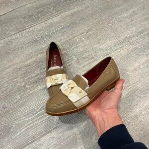 Tan / Brown / Cream / White Kate Spade Slip-On Bow Tie Shoes / Loafers